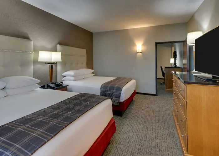 Hotel Drury & Happy Valley 4*
