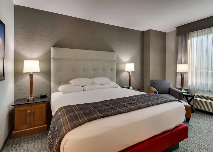 Hotel Drury & Happy Valley 4*
