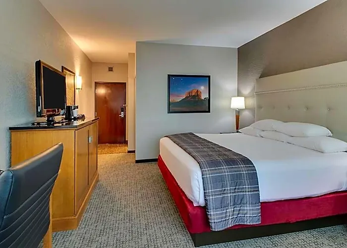 Drury & Happy Valley Hotel Phoenix