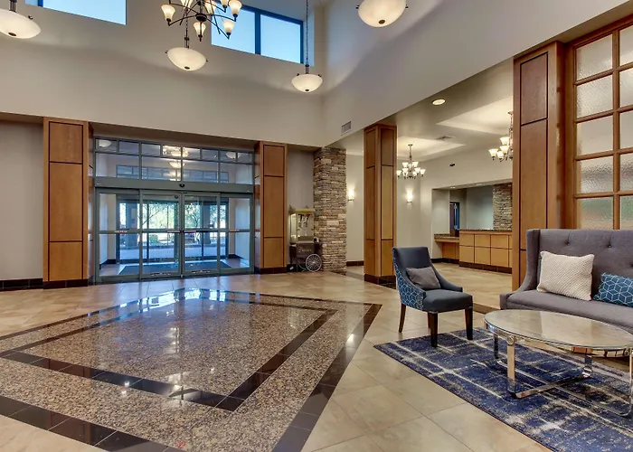 Hotel Drury & Happy Valley Phoenix