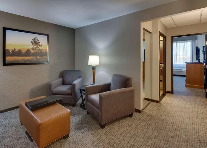 Hotel Drury & Happy Valley Phoenix