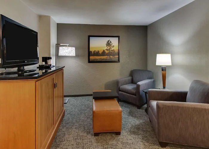 Hotel Drury & Happy Valley